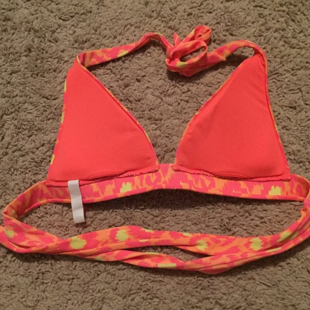 VS Neon Bikini Set - Picture 2 of 7